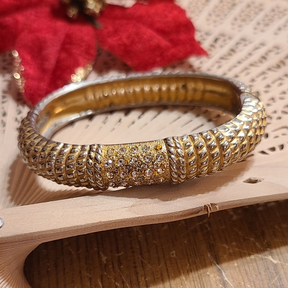 Jewelry - Vintage Bracelet